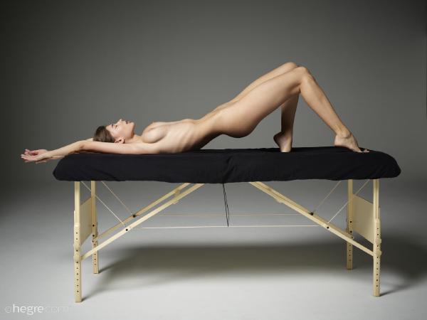 Anna L. Samouwielbienie #12