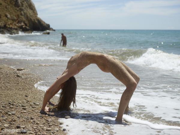Zabawa na plaży Cindy #24
