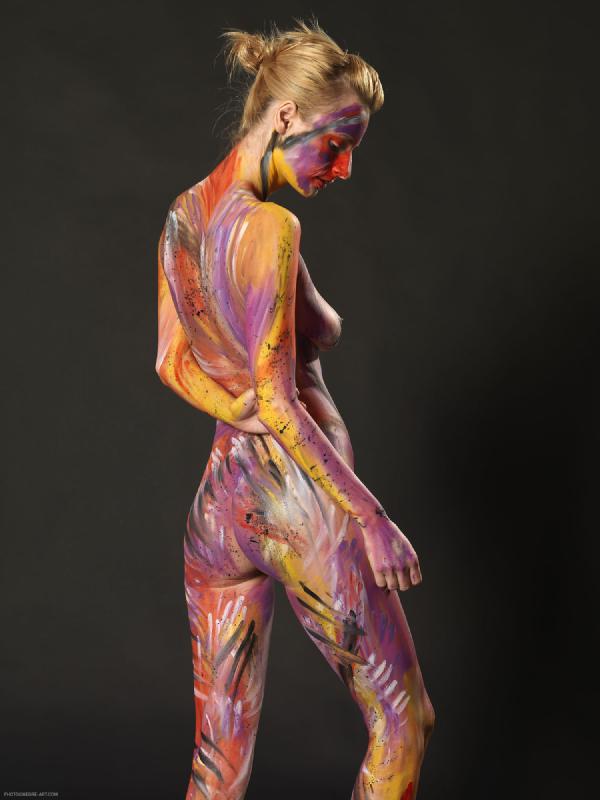 Erica og Karolina kropsmaling #59