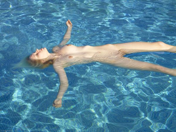 Maya floater #19